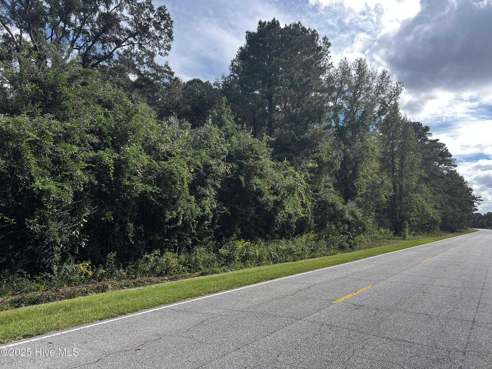 1.15 Acres of Residential Land for Sale in Vanceboro, North Carolina