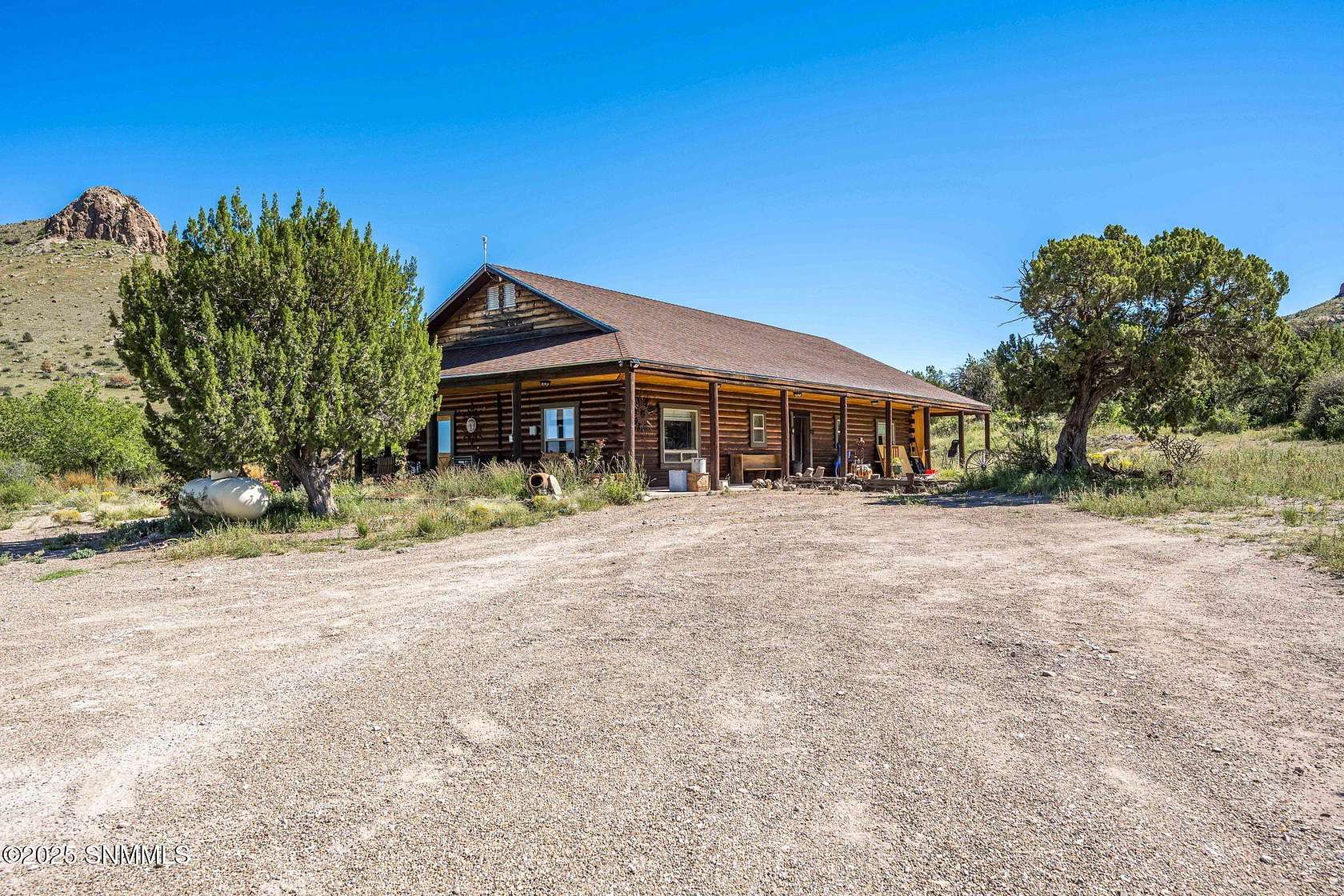 42 Acres of Land with Home for Sale in Hillsboro, New Mexico