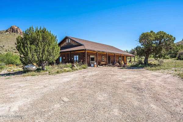 42 Acres of Land with Home for Sale in Hillsboro, New Mexico