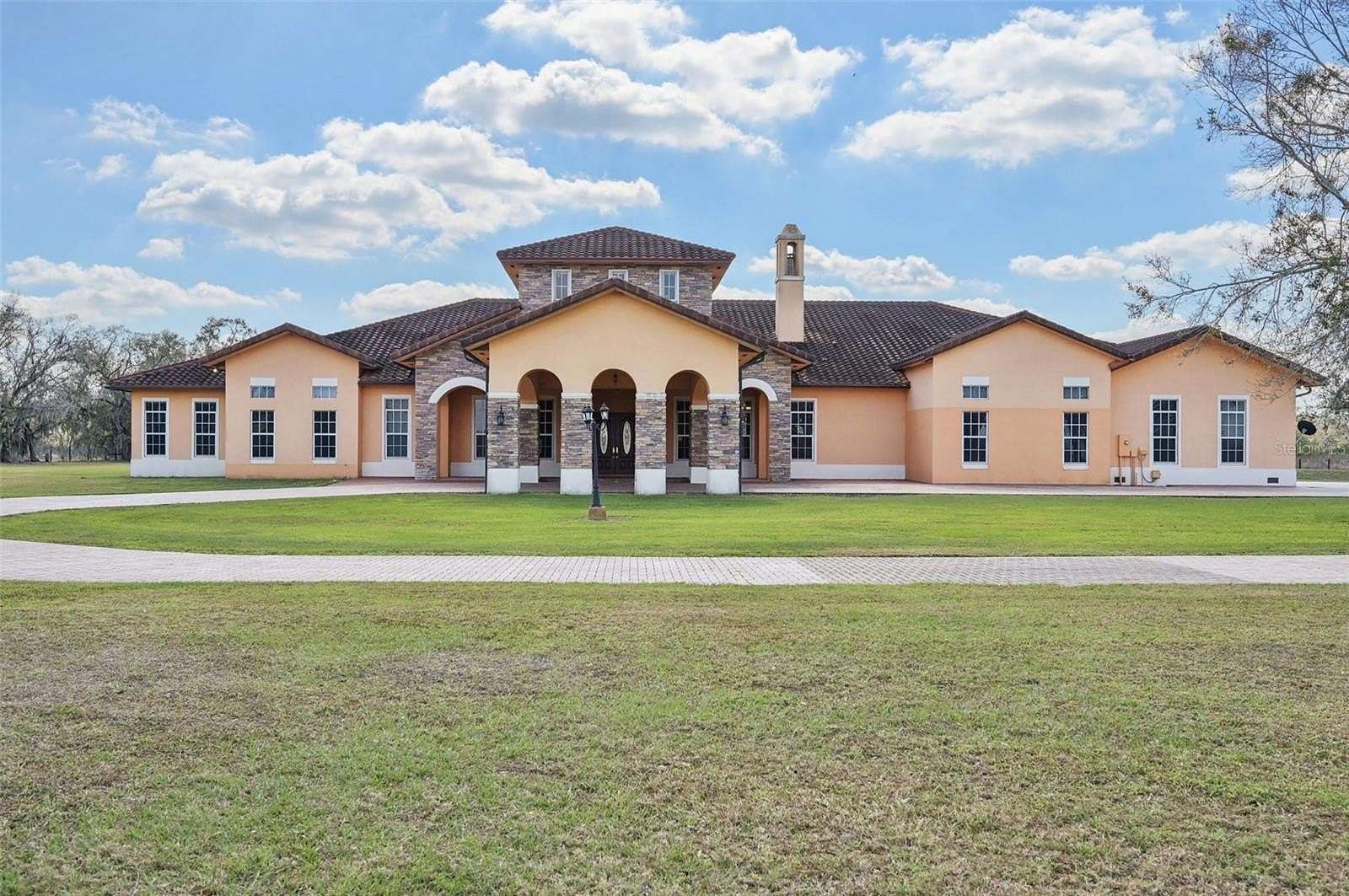 17.8 Acres of Land with Home for Sale in Zolfo Springs, Florida