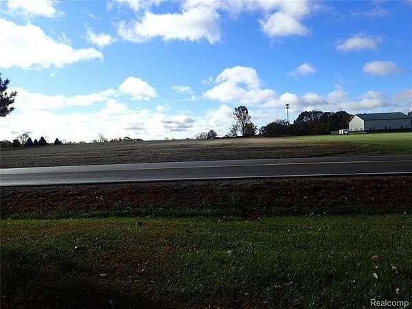 3 Acres of Residential Land for Sale in Fowlerville, Michigan