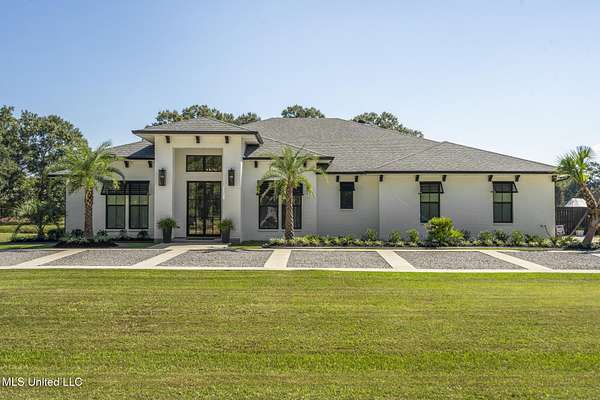 2 Acres of Residential Land with Home for Sale in Picayune, Mississippi