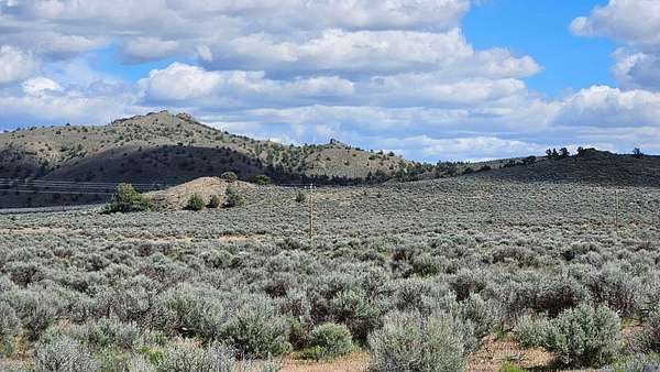 1 Acre of Residential Land for Sale in Christmas Valley, Oregon