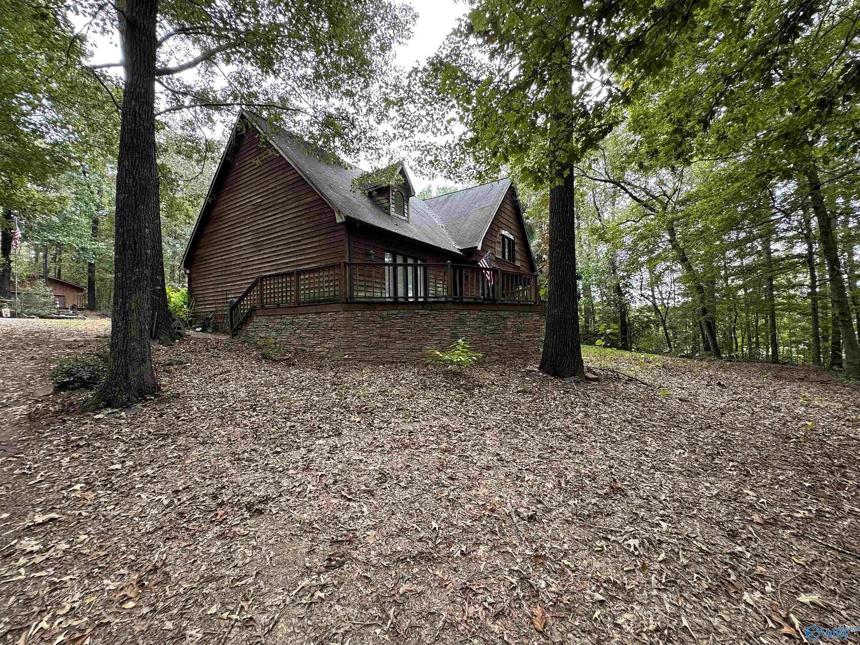 5.7 Acres of Residential Land with Home for Sale in Leesburg, Alabama