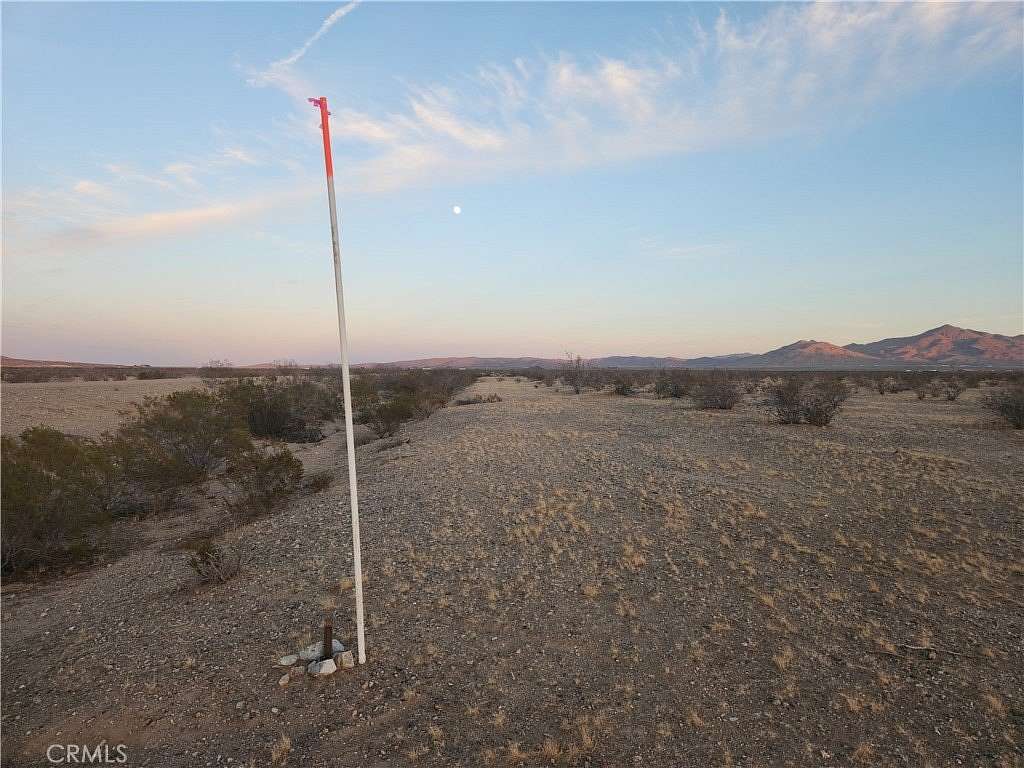 20 Acres of Recreational Land for Sale in Helendale, California