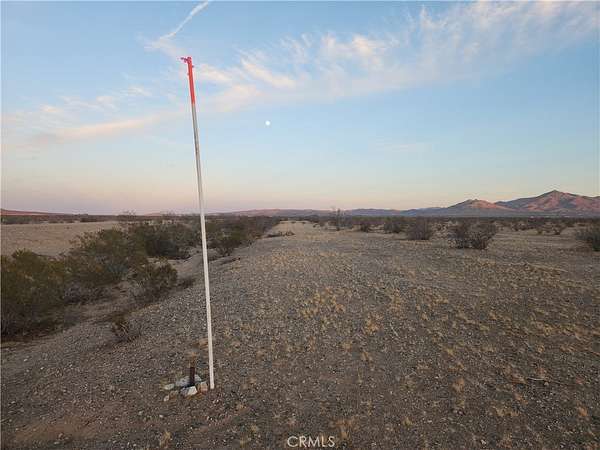 20 Acres of Land for Sale in Helendale, California