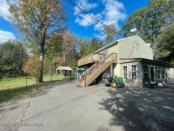 3.46 Acres of Residential Land with Home for Sale in Tobyhanna, Pennsylvania