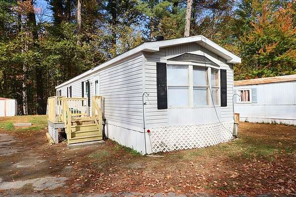 2.6 Acres of Residential Land with Home for Sale in Pepperell, Massachusetts