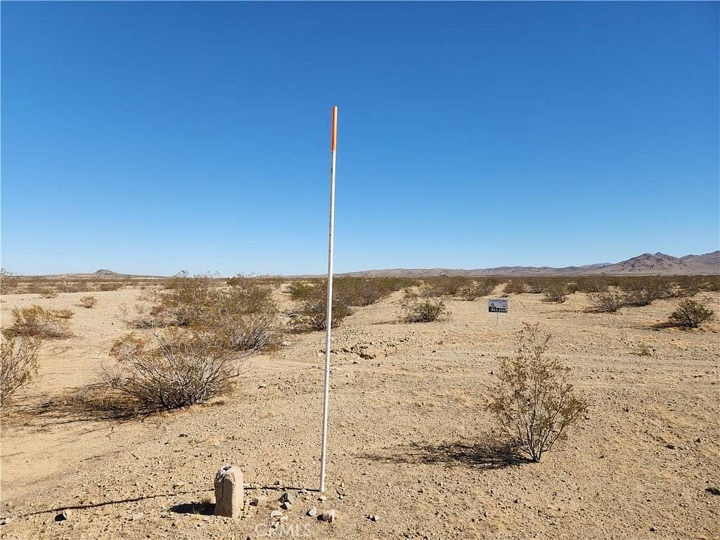 10 Acres of Recreational Land for Sale in Helendale, California