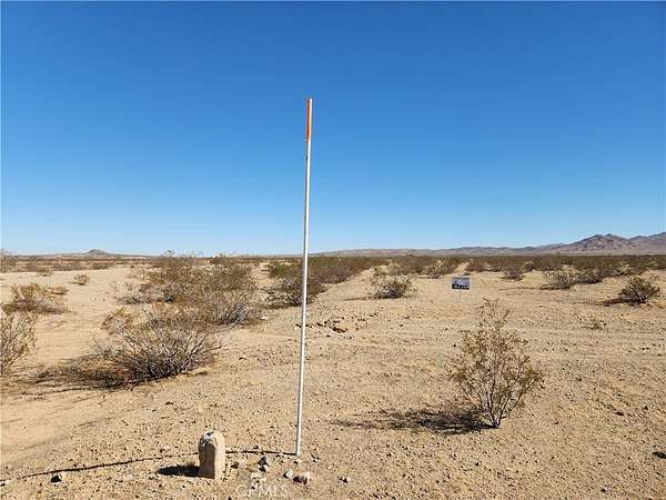 10 Acres of Recreational Land for Sale in Helendale, California