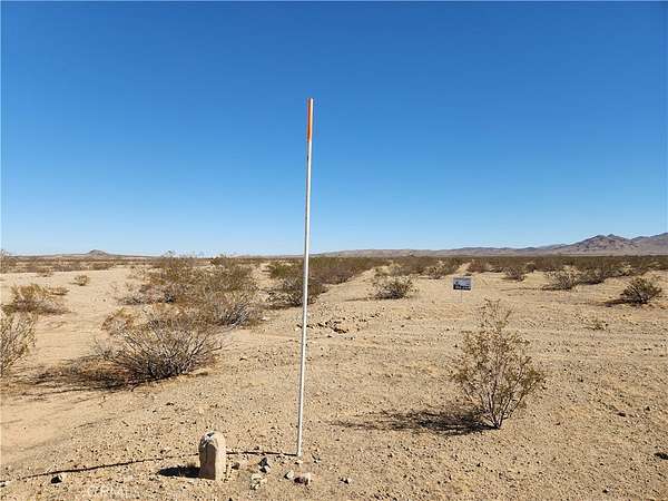10 Acres of Land for Sale in Helendale, California