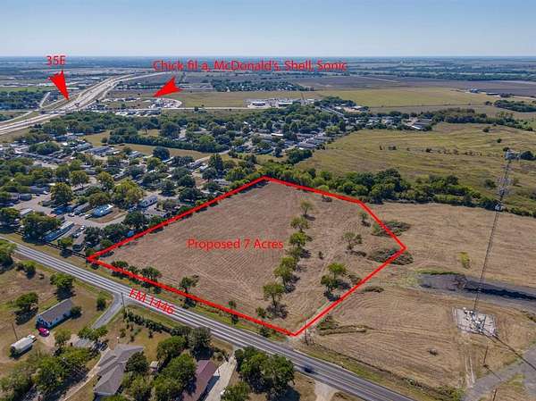 7 Acres of Commercial Land for Sale in Waxahachie, Texas