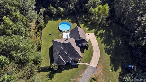 3.1 Acres of Residential Land with Home for Sale in Haughton, Louisiana