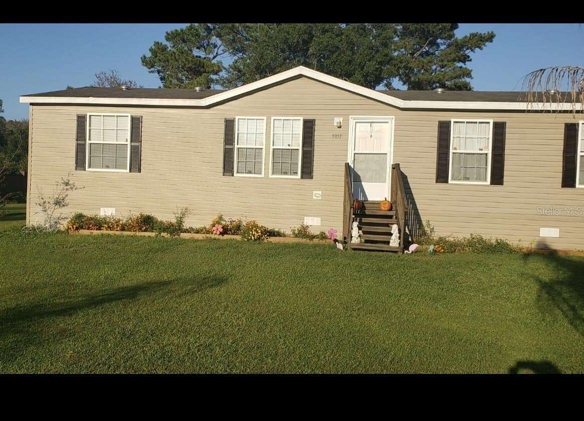 1.54 Acres of Residential Land with Home for Sale in Orlando, Florida