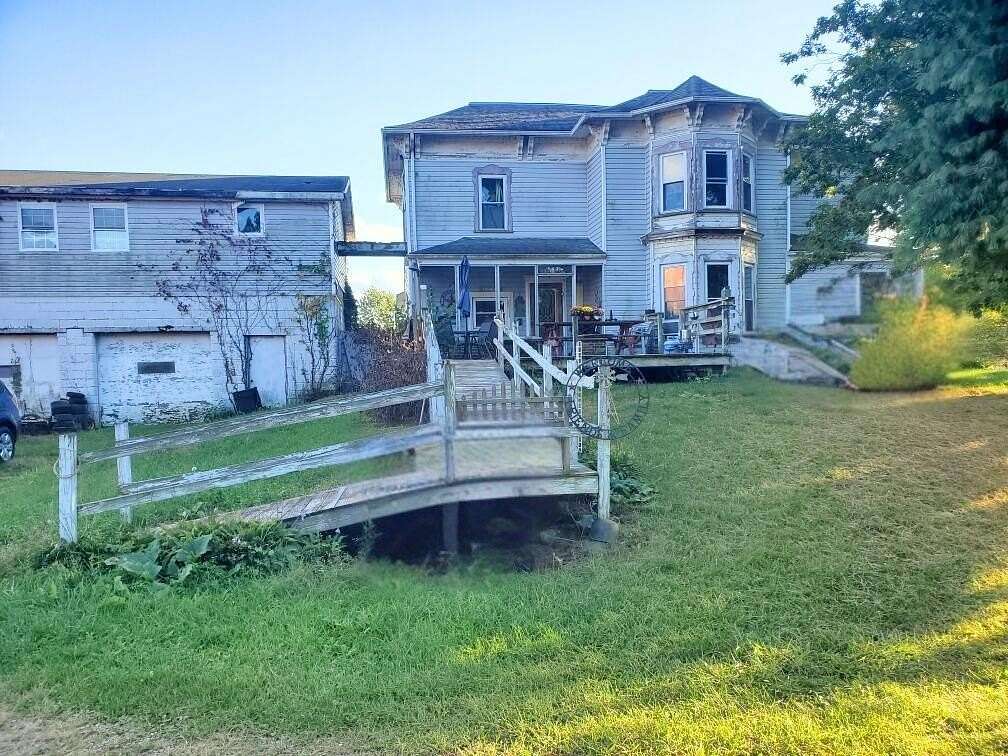 5 Acres of Residential Land with Home for Sale in Greenwich, Ohio