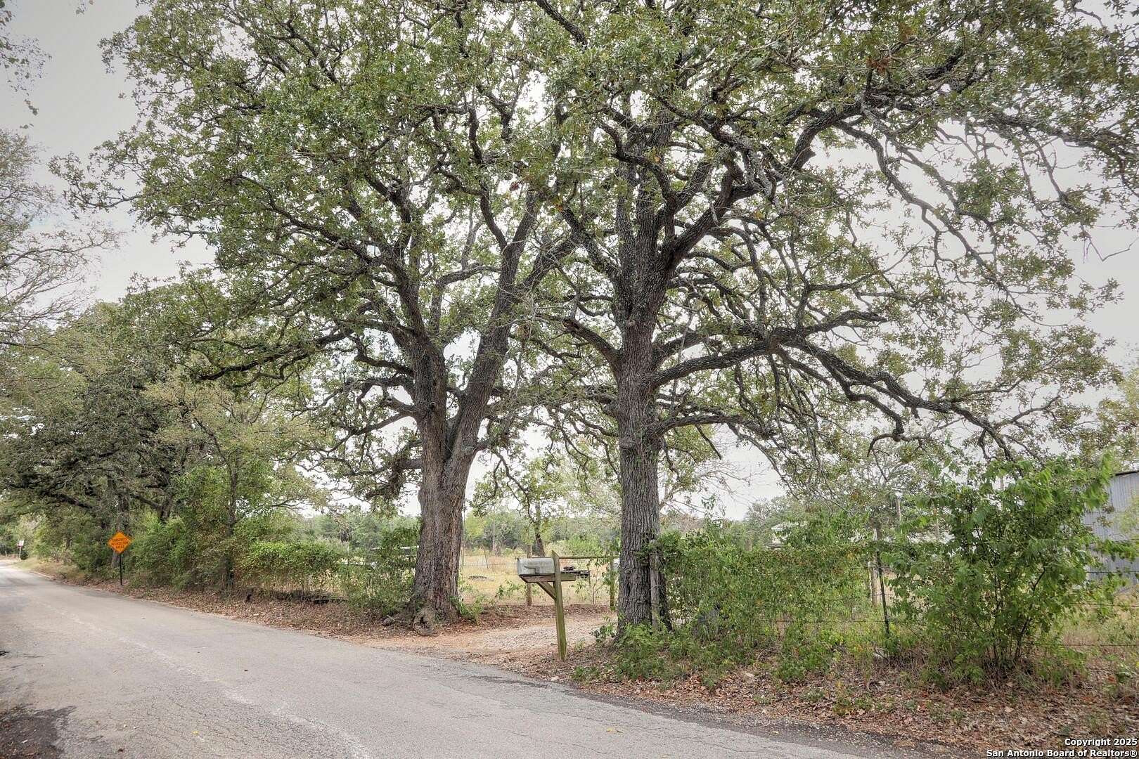 5 Acres of Residential Land for Sale in Dale, Texas