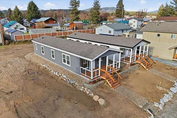 0.09 Acres of Residential Land for Sale in Newport, Washington