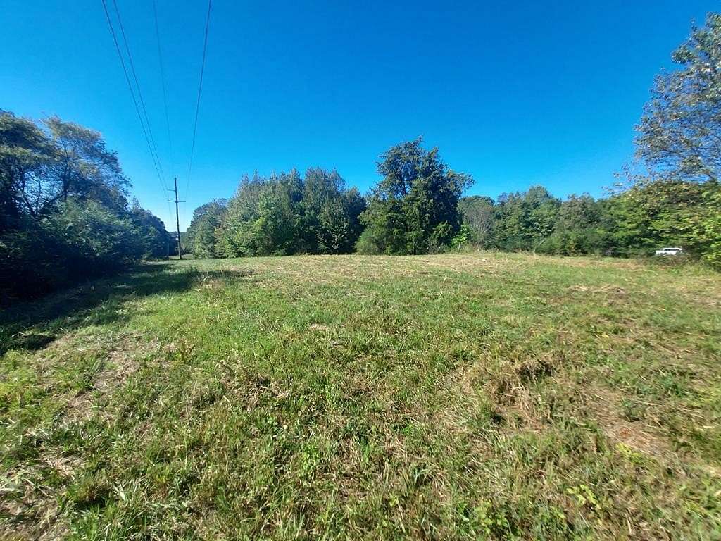 12 Acres of Land for Sale in Paris, Tennessee