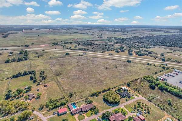 80 Acres of Agricultural Land for Sale in Sayre, Oklahoma