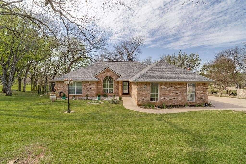 2.8 Acres of Land with Home for Sale in Granbury, Texas