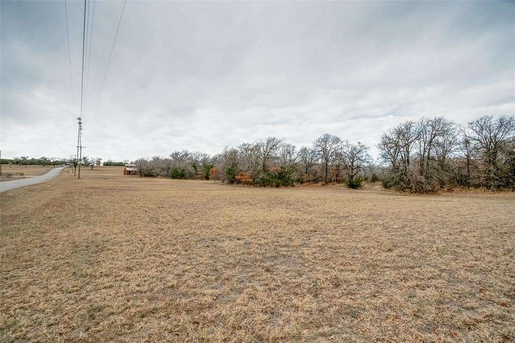 17 Acres of Land for Sale in Iredell, Texas