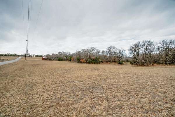 17 Acres of Land for Sale in Iredell, Texas
