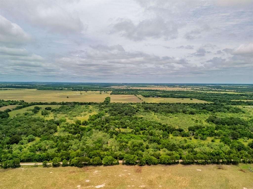 10 Acres of Land for Sale in Riesel, Texas