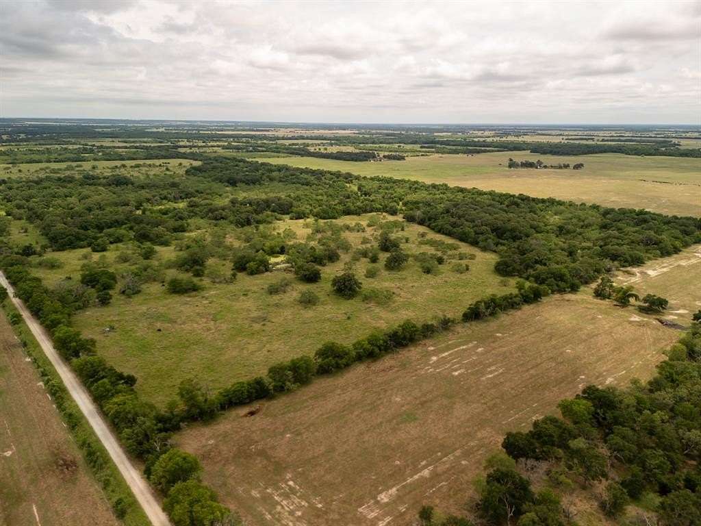 10 Acres of Recreational Land & Farm for Sale in Riesel, Texas