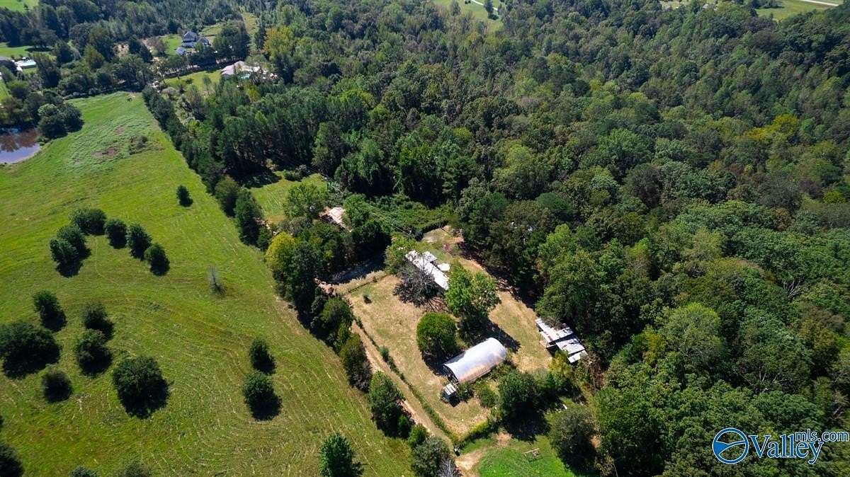 4 Acres of Residential Land with Home for Sale in Hartselle, Alabama