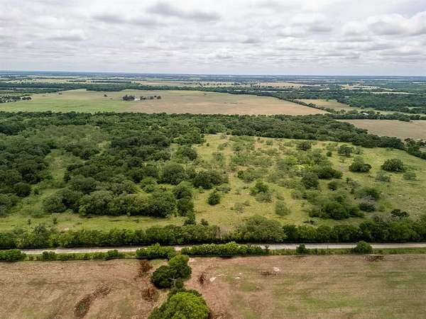 10 Acres of Agricultural Land for Sale in Riesel, Texas
