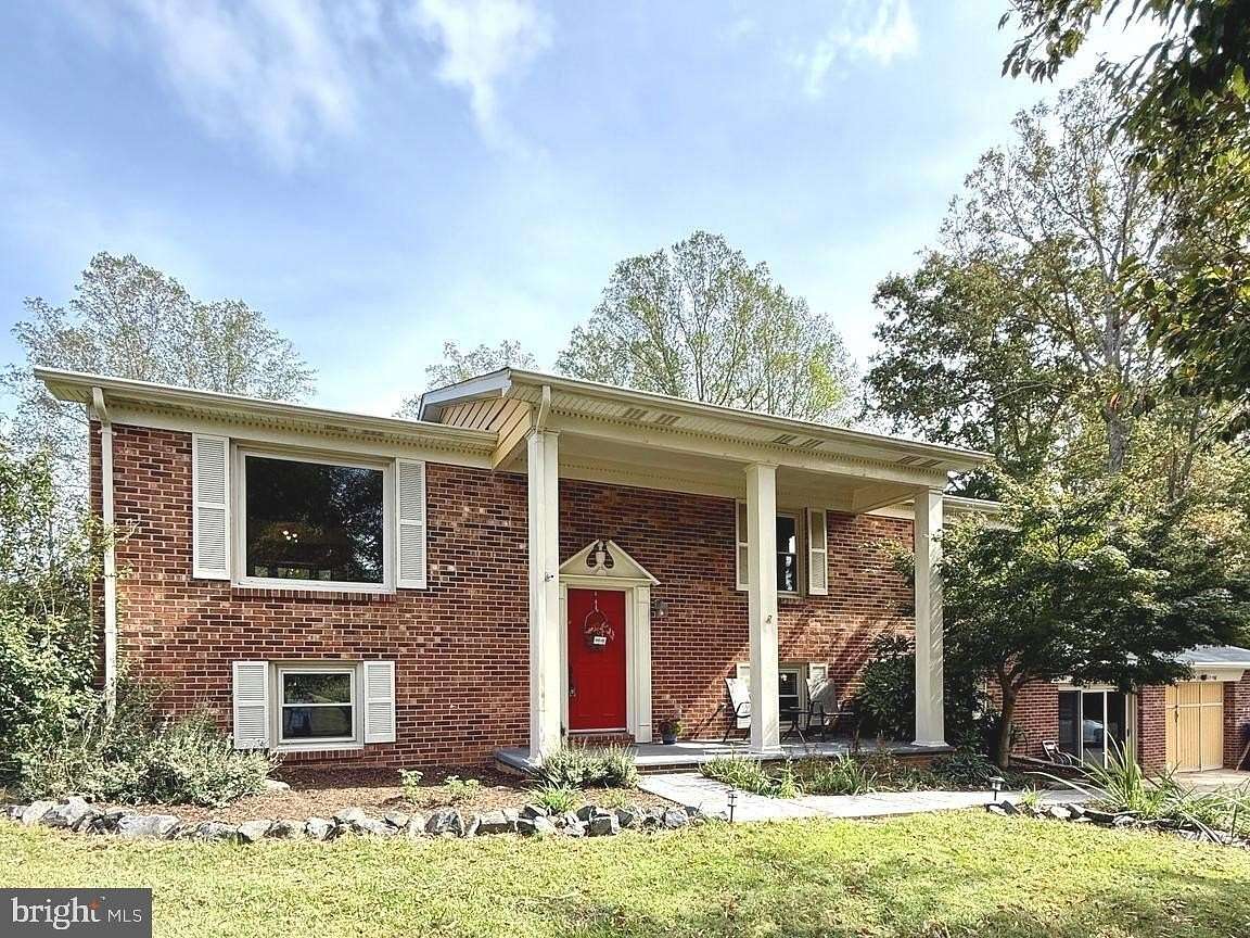 2.9 Acres of Residential Land with Home for Sale in Stafford, Virginia