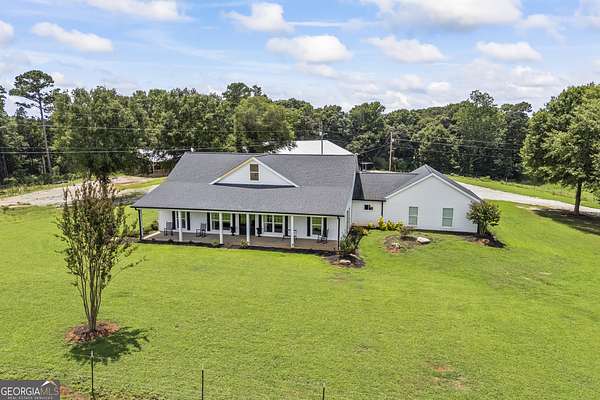 5 Acres of Land with Home for Sale in Hartwell, Georgia