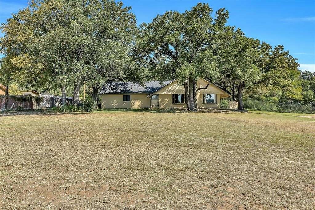 0.94 Acres of Residential Land with Home for Sale in Sanctuary, Texas