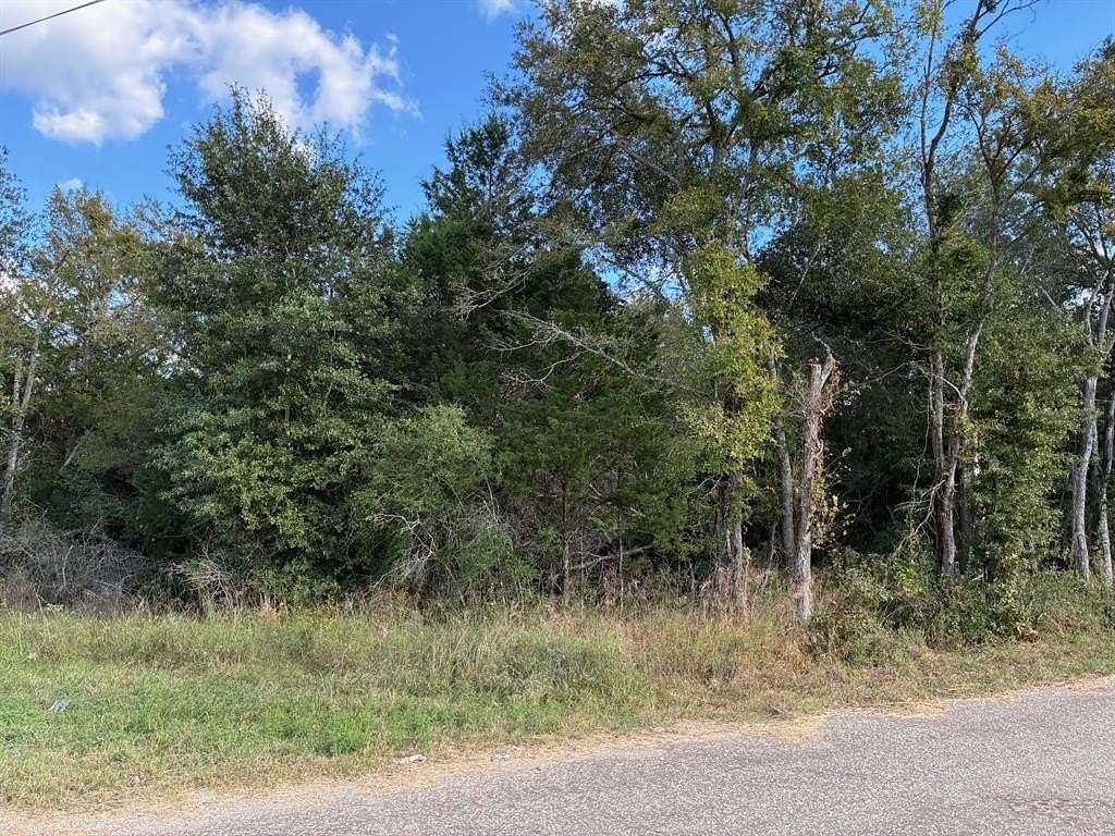 1.27 Acres of Residential Land for Sale in Oakwood, Texas