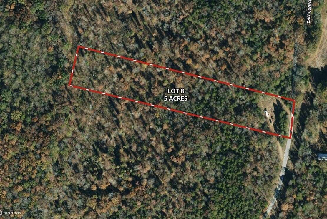 5 Acres of Residential Land for Sale in Clifton, Tennessee