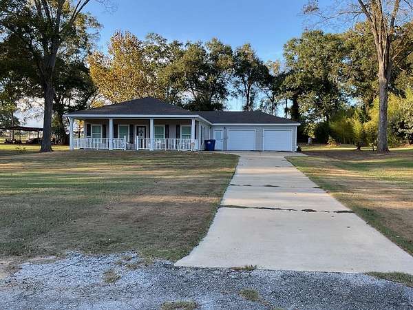 12.4 Acres of Land with Home for Sale in Glenwood, Alabama