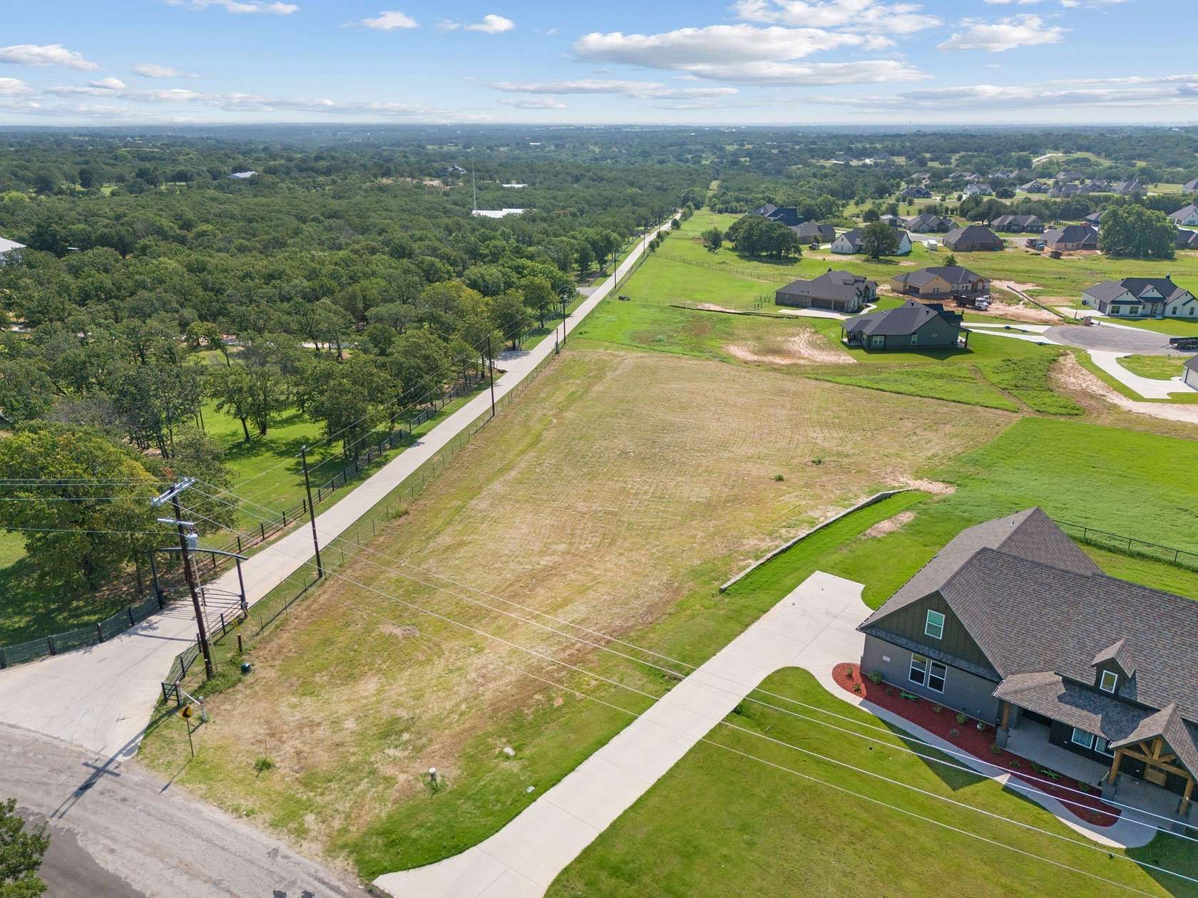 1.27 Acres of Residential Land for Sale in Springtown, Texas
