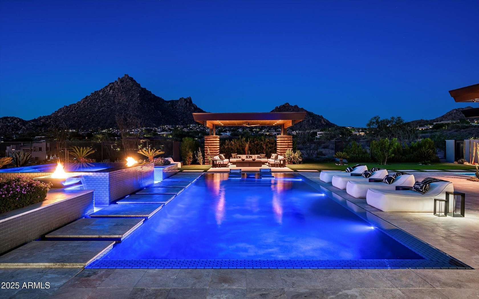 3 Acres of Land with Home for Sale in Scottsdale, Arizona