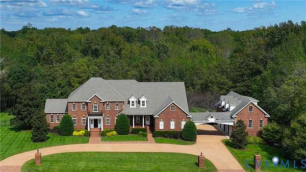 5 Acres of Residential Land with Home for Sale in Richmond, Virginia