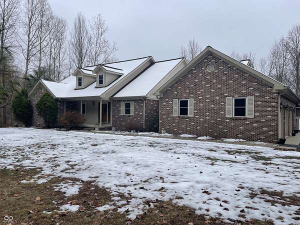 3.16 Acres of Residential Land with Home for Sale in Cloverdale, Indiana