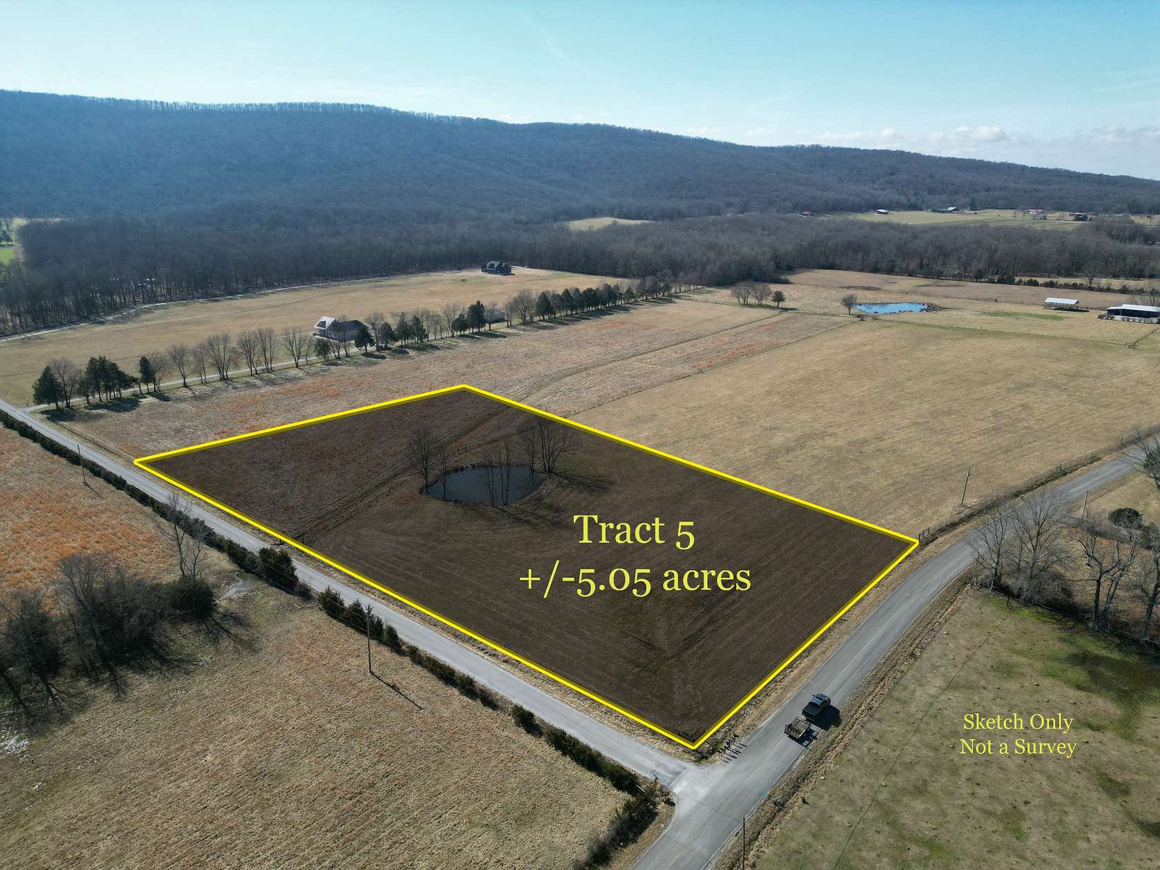 5 Acres of Residential Land for Sale in Decherd, Tennessee