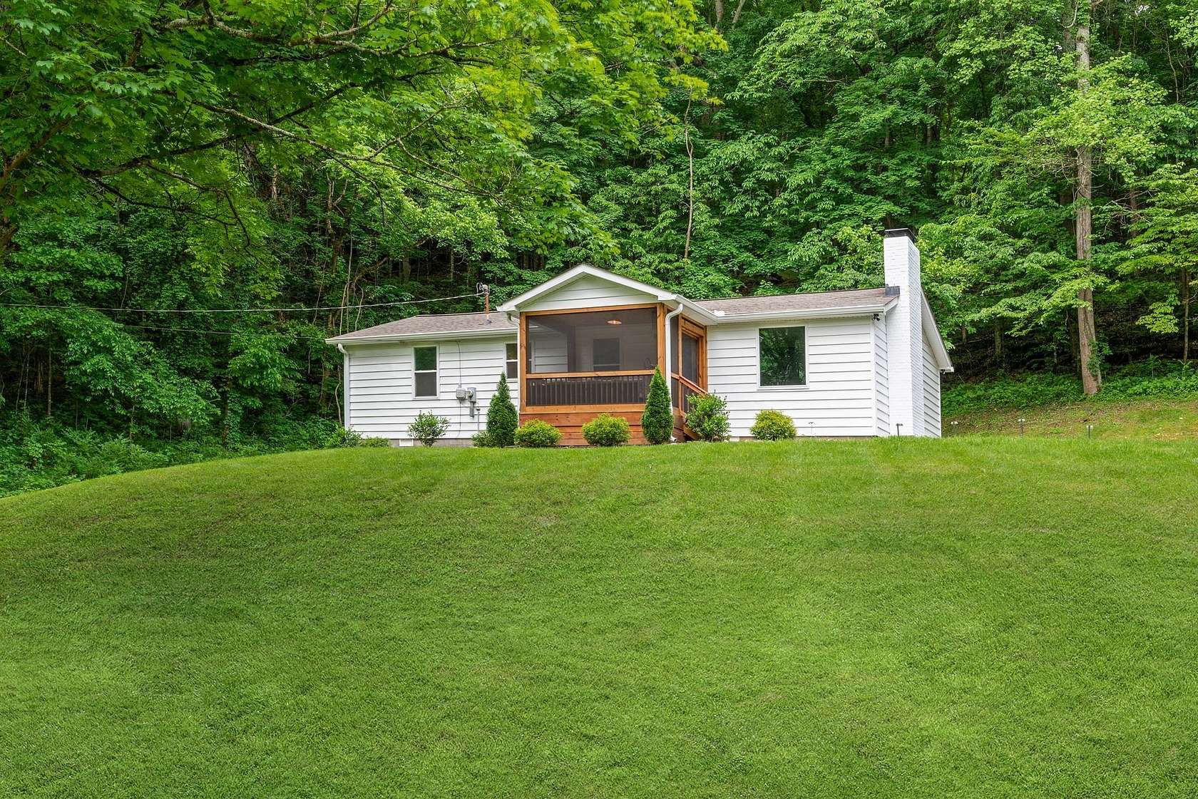 3.45 Acres of Residential Land with Home for Sale in Goodlettsville, Tennessee