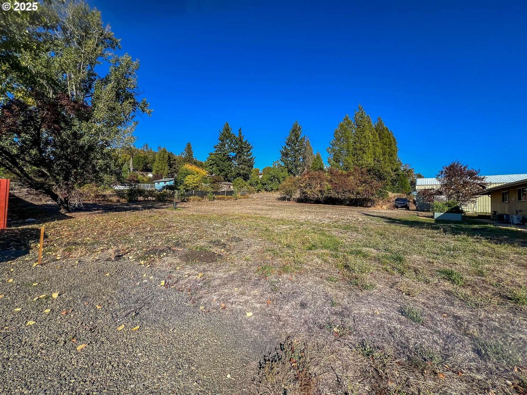 0.31 Acres of Mixed-Use Land for Sale in Roseburg, Oregon