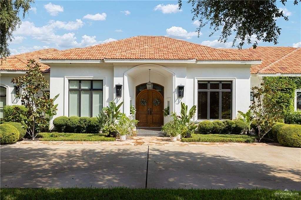 1.78 Acres of Residential Land with Home for Sale in Mission, Texas