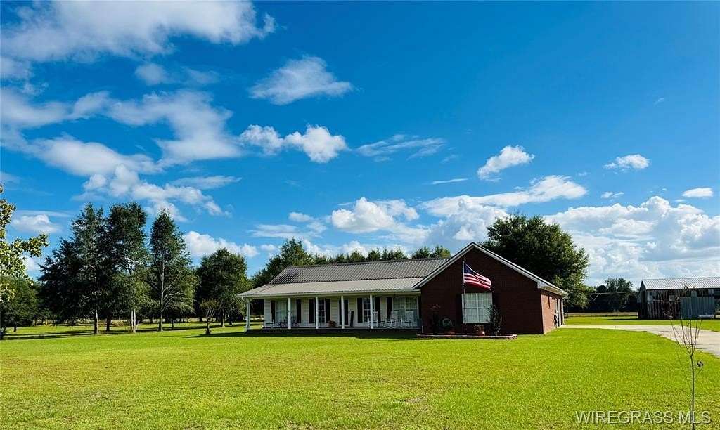 2.3 Acres of Residential Land with Home for Sale in Cottonwood, Alabama