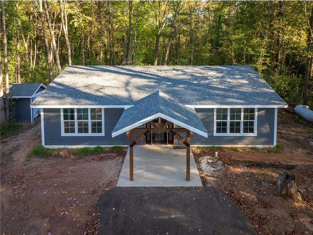 2 Acres of Residential Land with Home for Sale in Pine City Township, Minnesota