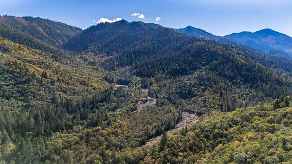 59.3 Acres of Land with Home for Sale in Grants Pass, Oregon