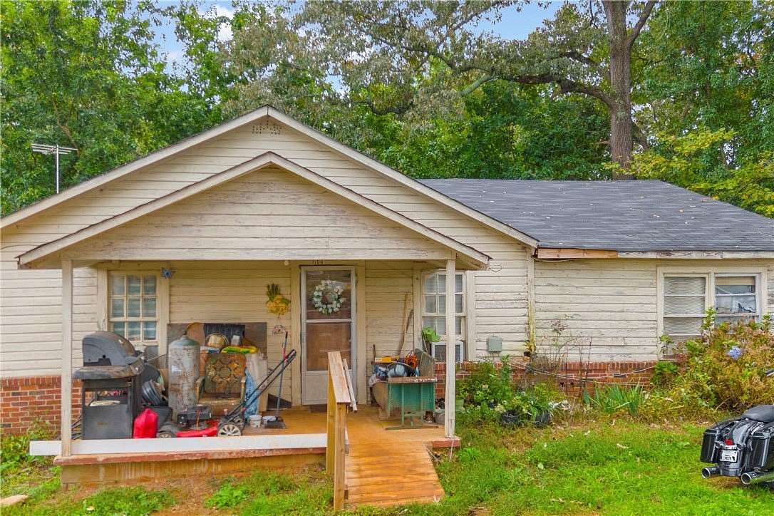 1.6 Acres of Residential Land with Home for Sale in Westminster, South Carolina