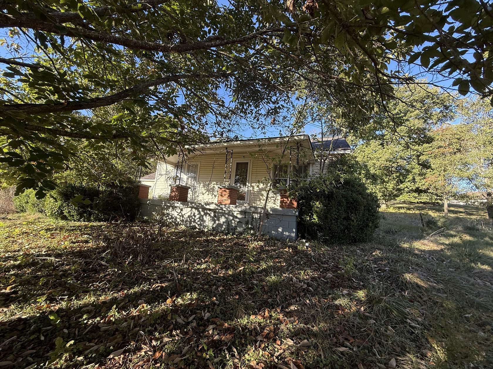 1.84 Acres of Residential Land with Home for Sale in Goodlettsville, Tennessee