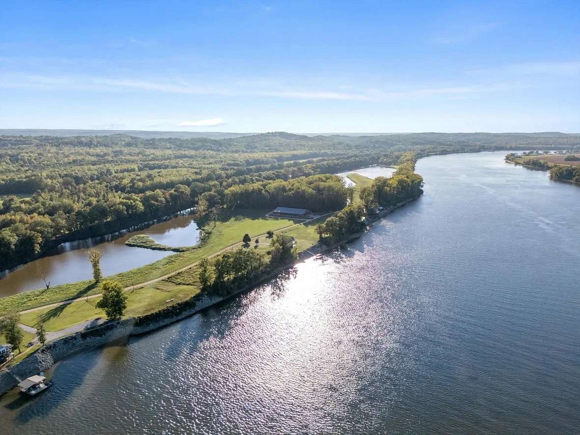 1,100 Acres of Land for Sale in Bath Springs, Tennessee